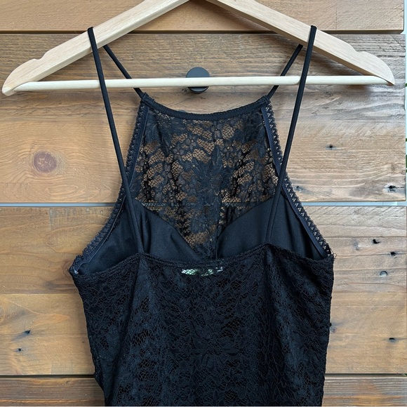 Black Lace High Neck Bodysuit - Picture 4 of 7